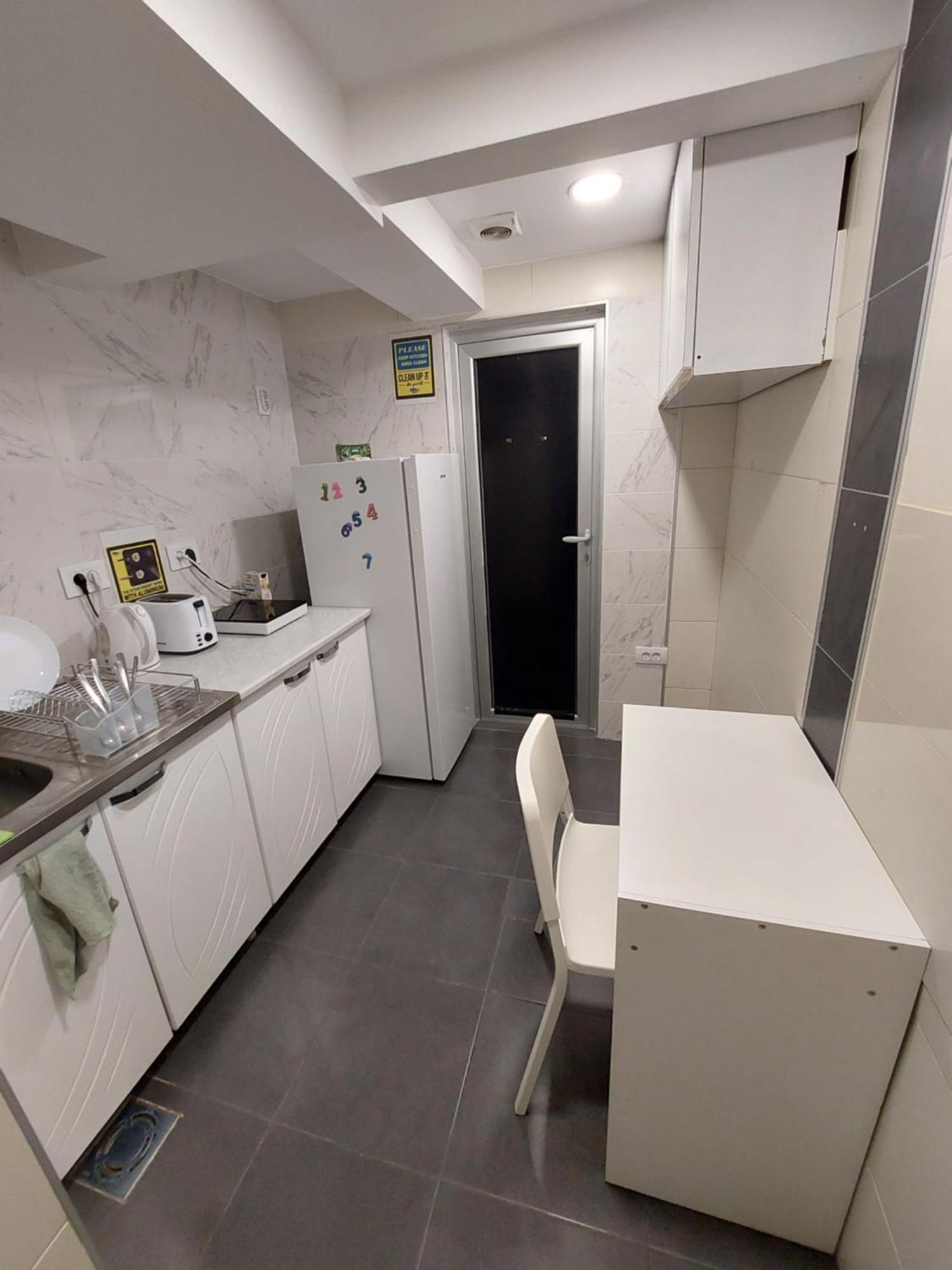 Hostel Inn Downtown بلغراد الغرفة الصورة